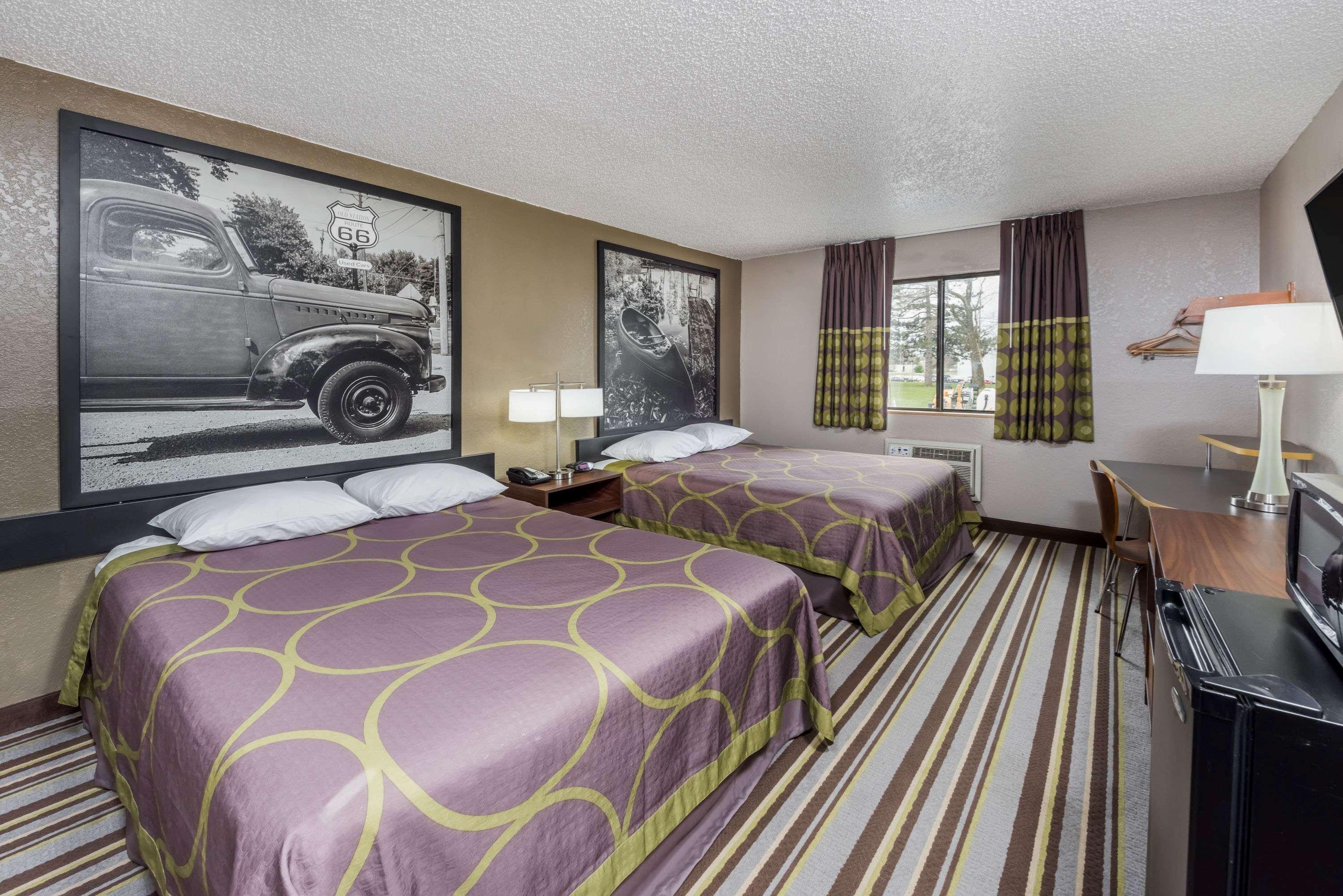 Hotel Super 8 By Wyndham Bloomington Extérieur photo